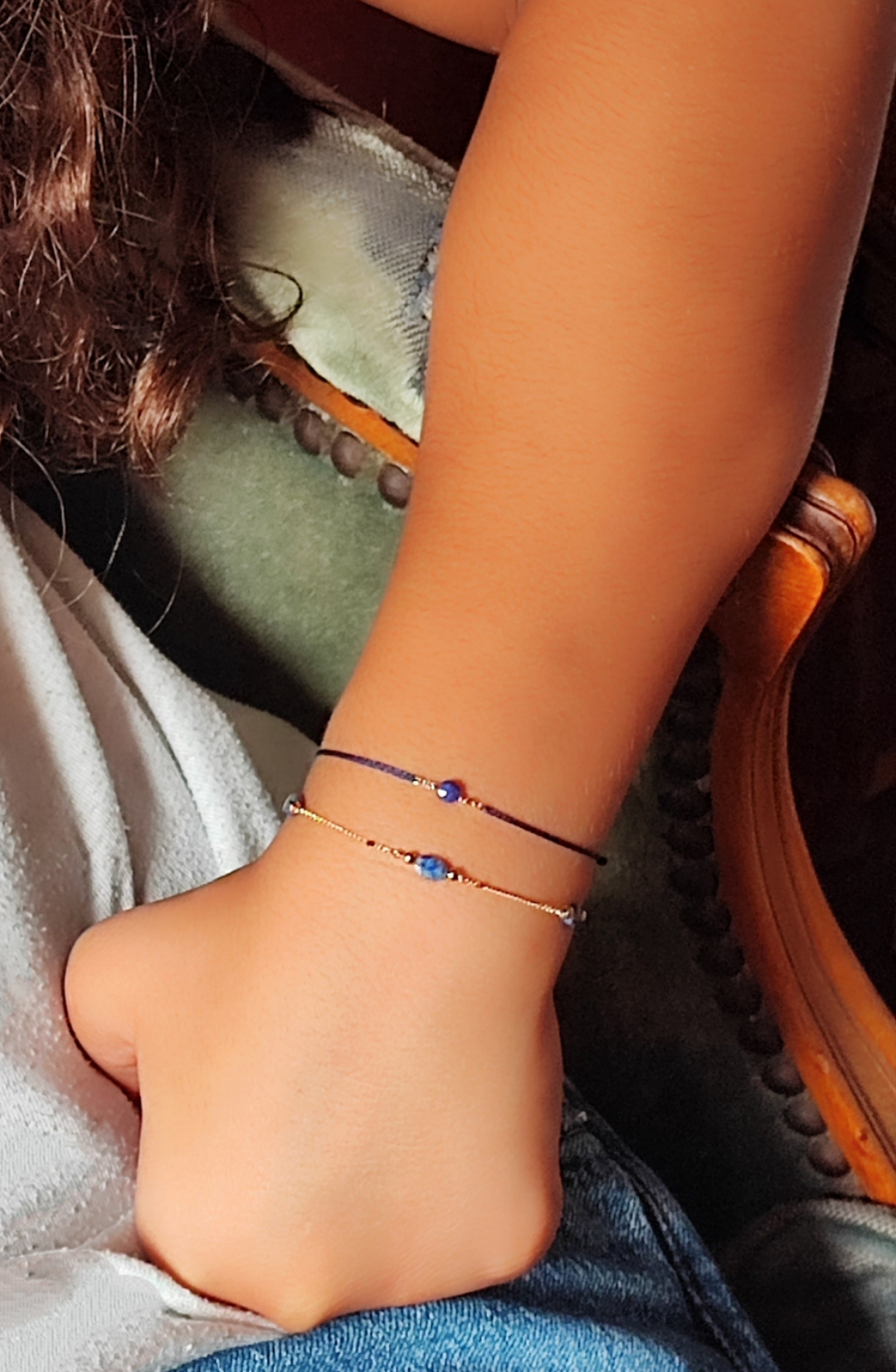 Bracelet cordon mini lapis et bracelet chaîne trois lapis-lazuli poignet plaqué or